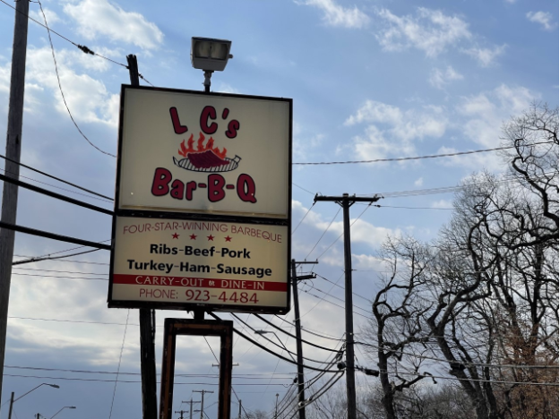 Restaurant+sign+for+the+BBQ+joint+LCs+Bar-B-Q
