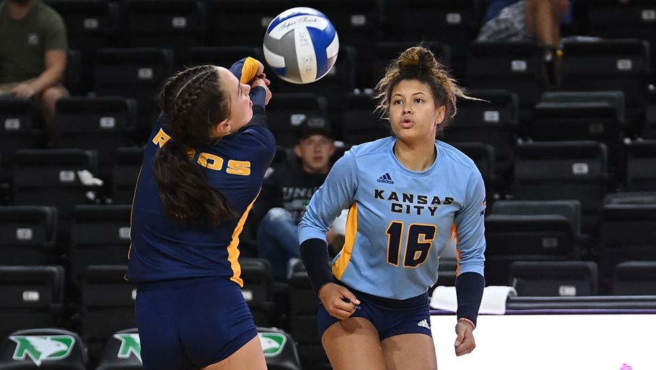 Kansas+City+volleyball+splits+two+matches+in+first+home+games+of+season