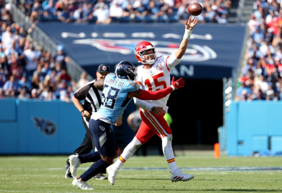 Takeaways and reactions from loss to Titans_ Chiefs’ defense can’t get it right, Mahomes continues to decline