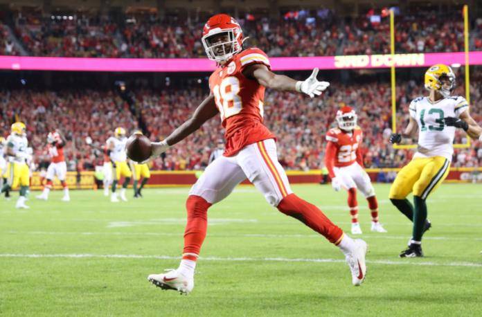 Kansas City Chiefs defeat weakened Green Bay Packers team at home