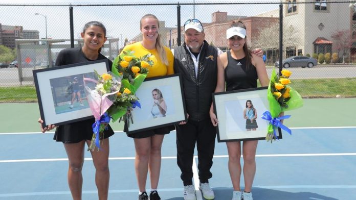 UMKC Tennis closes out season with dominant performance