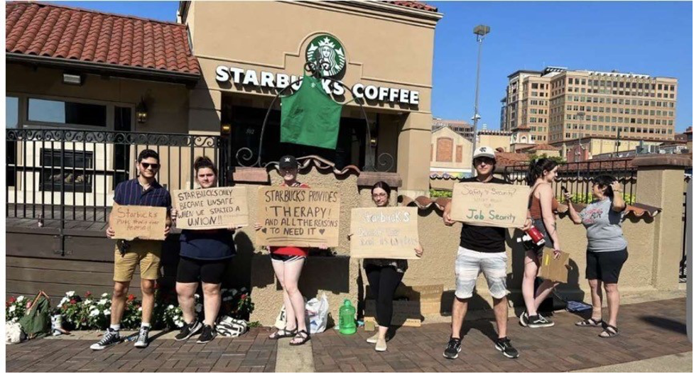 Starbucks employees protesting against their store closing. (Jasmine Smith)