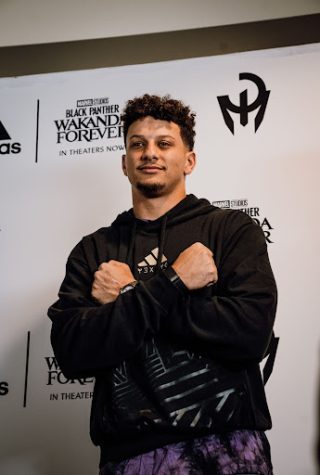 Chiefs' Patrick Mahomes surprised kids with 'Black Panther' screening