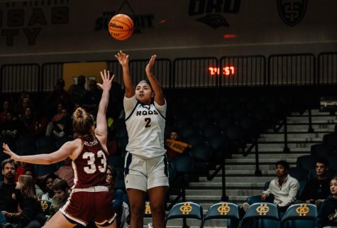 Kansas City Roos, Womens Basketball, RaVon Nero