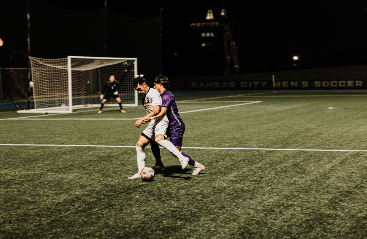 Junior forward Gabriel Fernandes fights for the ball vs St. Thomas (Oct. 19).