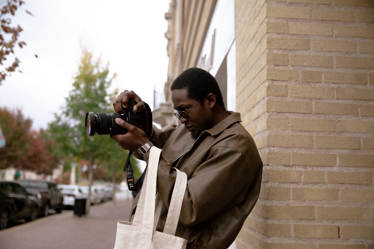 Born and raised in Kumasi, Ghana, Kevin Archer began pursuing professional photography last year. In tandem with his social media platform, he also works with La Maison and More Than Friends under their photography teams.