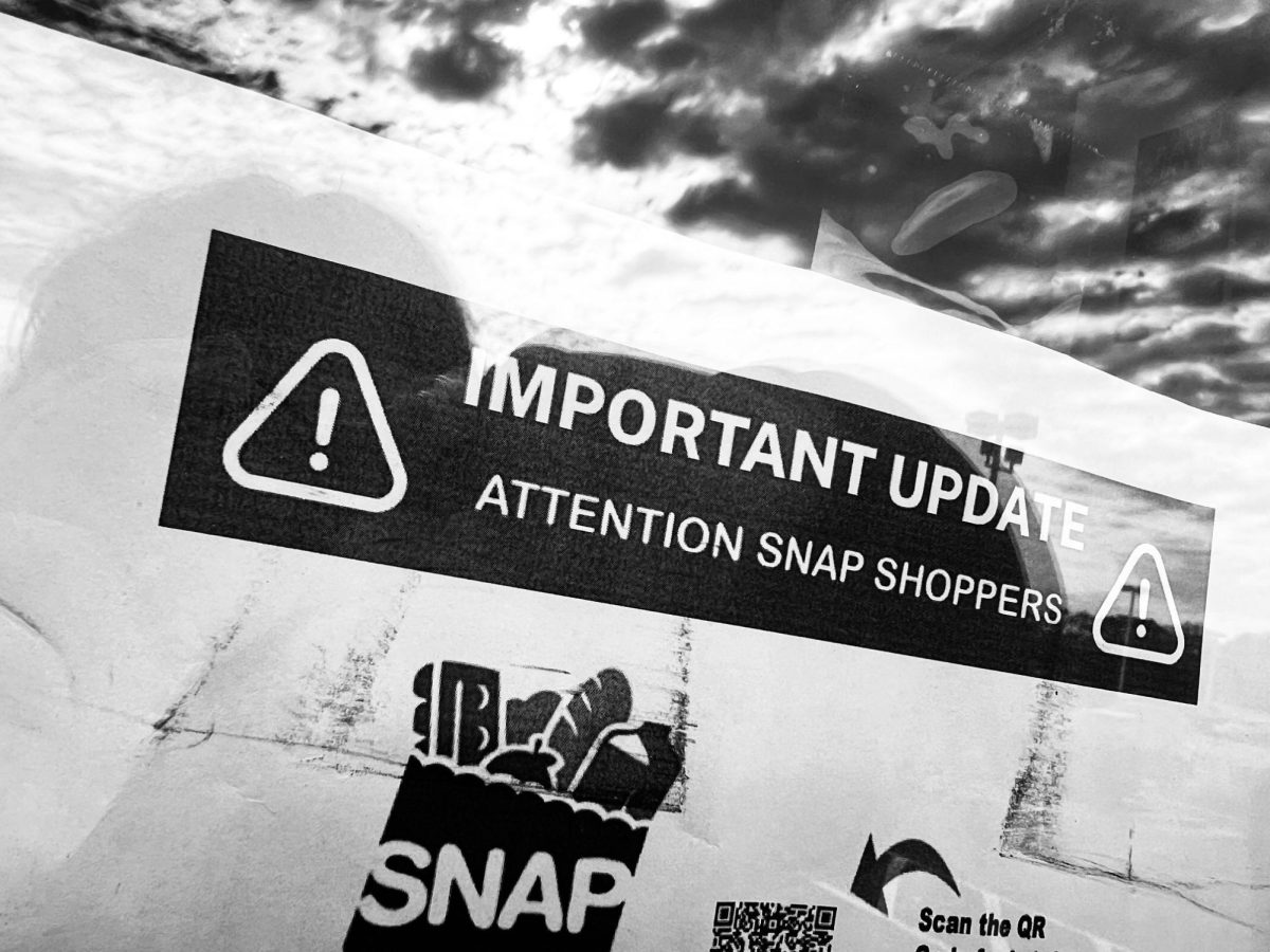 Notice to SNAP users outside a Price Chopper, warning about changes caused by the shutdown.